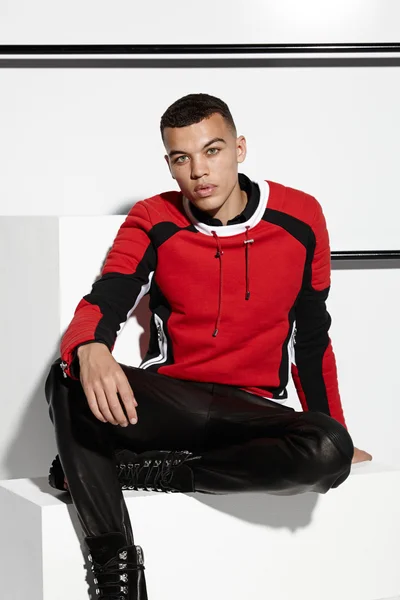 Look 10